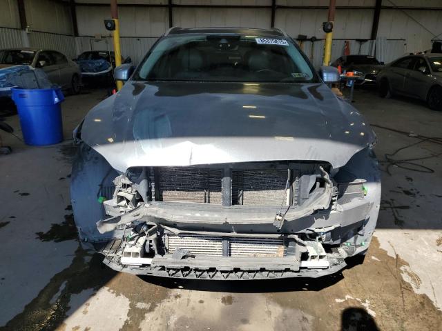 LYV102RK7KB177929 - 2019 VOLVO XC60 T5 Արծաթագույն լուսանկար 5