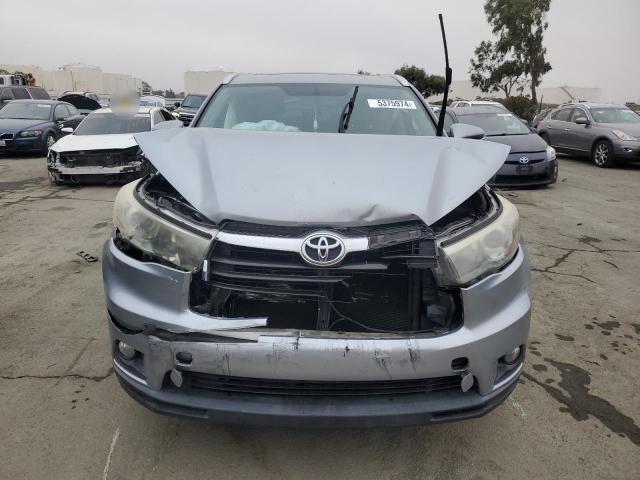 5TDJKRFH4GS285759 - 2016 TOYOTA HIGHLANDER XLE SILVER photo 5