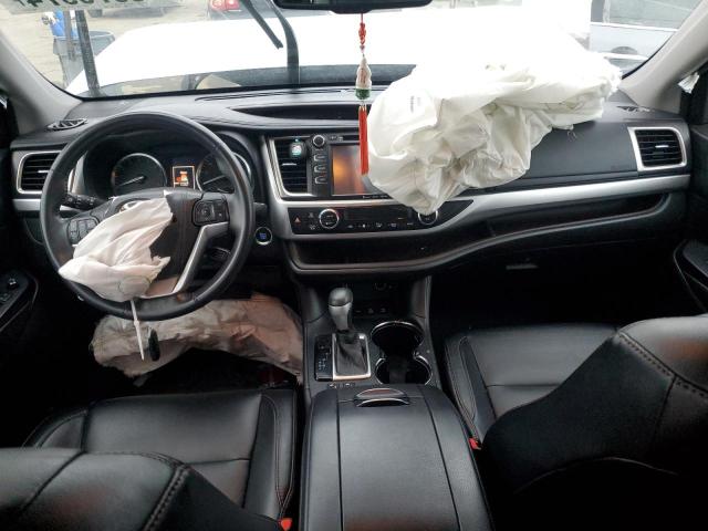 5TDJKRFH4GS285759 - 2016 TOYOTA HIGHLANDER XLE SILVER photo 8