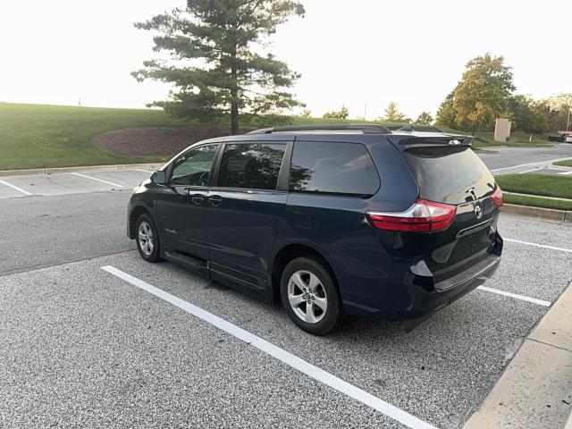 5TDKZ3DC2JS910364 - 2018 TOYOTA SIENNA LE ლურჯი ფოტო 3