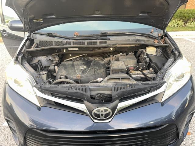 5TDKZ3DC2JS910364 - 2018 TOYOTA SIENNA LE ლურჯი ფოტო 7