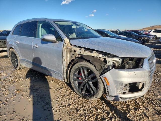 WA1VAAF72HD005745 - 2017 AUDI Q7 PRESTIGE SILVER photo 4