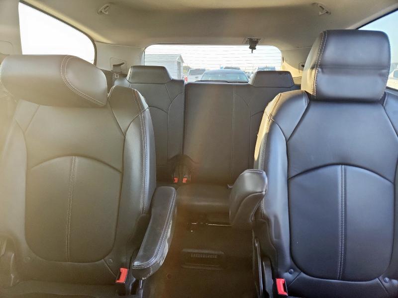 1GNKRHKD8HJ275366 - 2017 CHEVROLET TRAVERSE LT 白色 照片 10