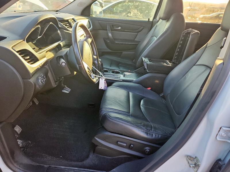 1GNKRHKD8HJ275366 - 2017 CHEVROLET TRAVERSE LT 白色 照片 7