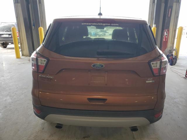 1FMCU9GD7HUD95423 - 2017 FORD ESCAPE SE ORANGE photo 6