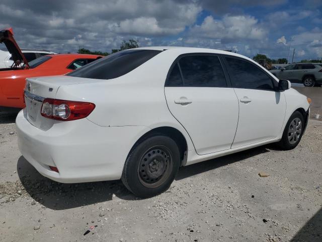 JTDBU4EE6B9133045 - 2011 TOYOTA COROLLA BASE Beyaz fotoğraf 3