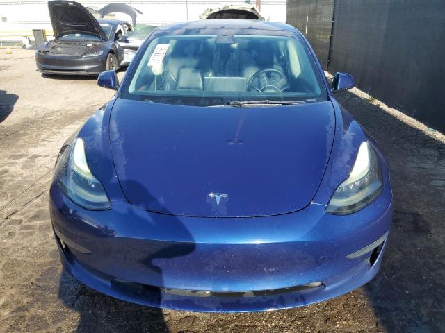 5YJ3E1EA5NF304830 - 2022 TESLA MODEL 3 Bleu photo 5