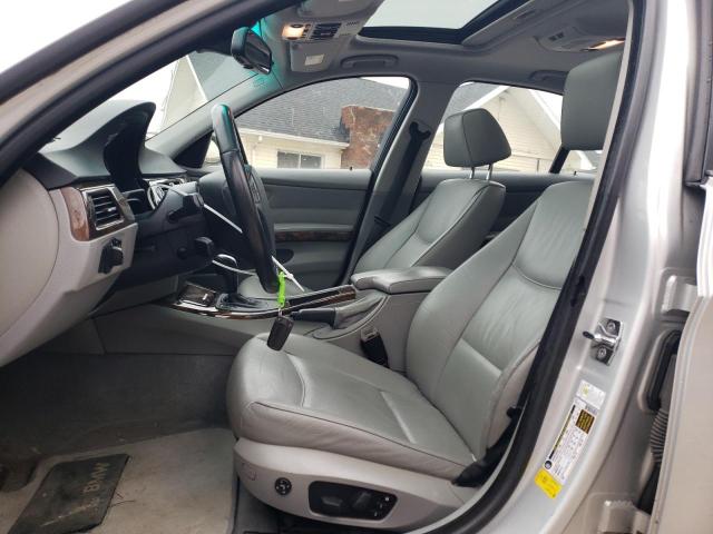 WBAVA33558KX87746 - 2008 BMW 3 SERIES I Արծաթագույն լուսանկար 7