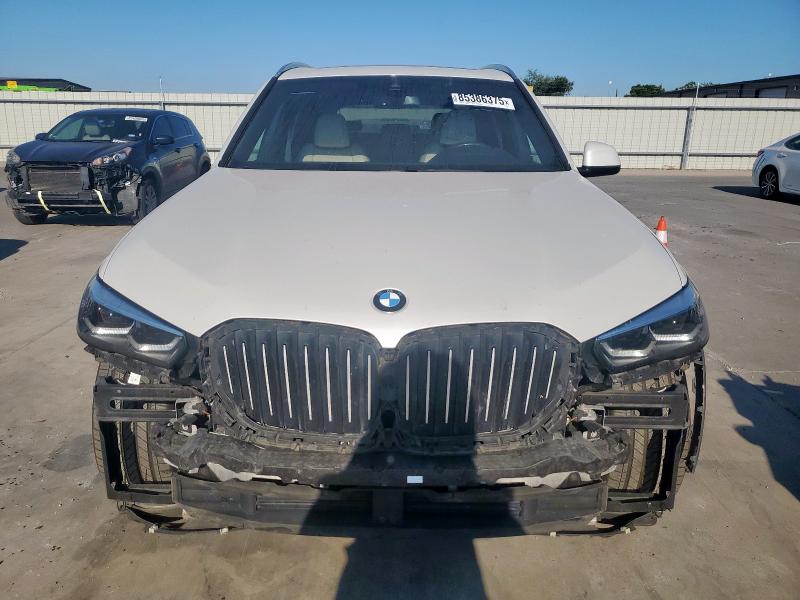 5UXCR6C0XM9F64629 - 2021 BMW X5 XDRIVE40I WHITE photo 5