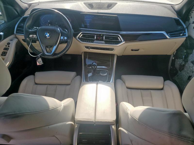 5UXCR6C0XM9F64629 - 2021 BMW X5 XDRIVE40I WHITE photo 8