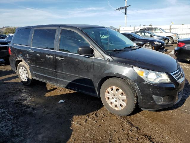 2C4RVAAG8ER144743 - 2014 VOLKSWAGEN ROUTAN S CHARCOAL photo 4