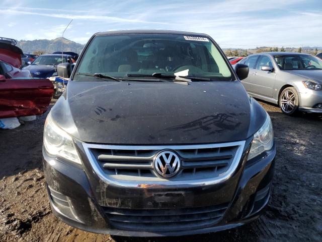 2C4RVAAG8ER144743 - 2014 VOLKSWAGEN ROUTAN S CHARCOAL photo 5