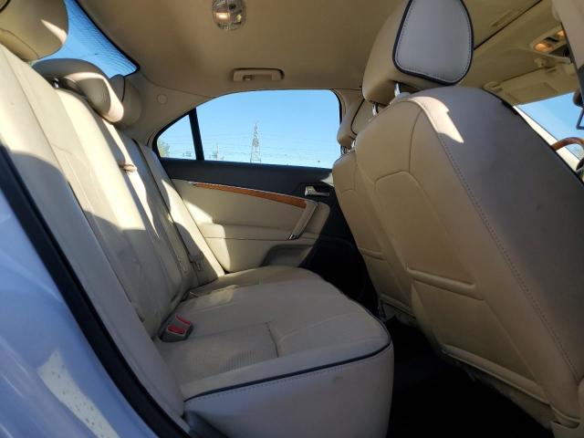 3LNHL2GCXCR807728 - 2012 LINCOLN MKZ WHITE photo 10