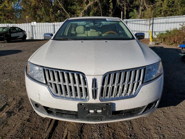 3LNHL2GCXCR807728 - 2012 LINCOLN MKZ WHITE photo 5
