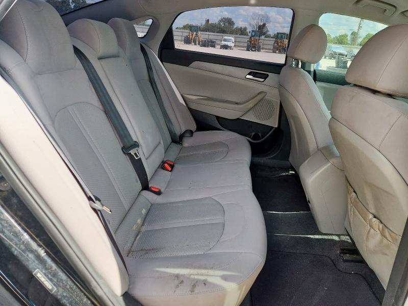 5NPE24AF1JH592314 - 2018 HYUNDAI SONATA SE შავი ფოტო 10