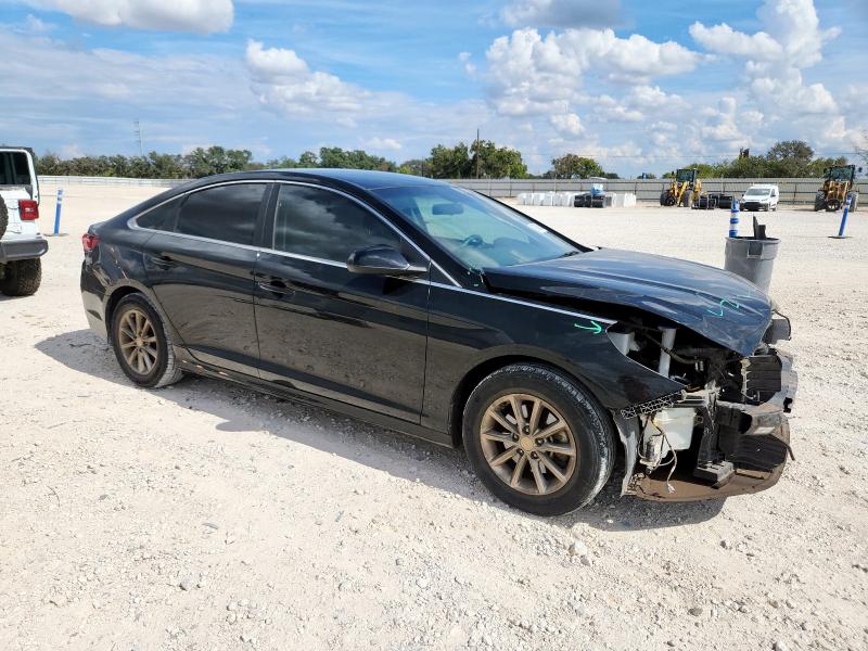 5NPE24AF1JH592314 - 2018 HYUNDAI SONATA SE შავი ფოტო 4