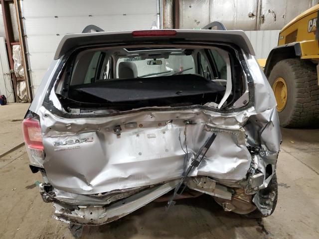 JF2SJAGC5JH588655 - 2018 SUBARU FORESTER 2.5I PREMIUM Gümüş foto 6