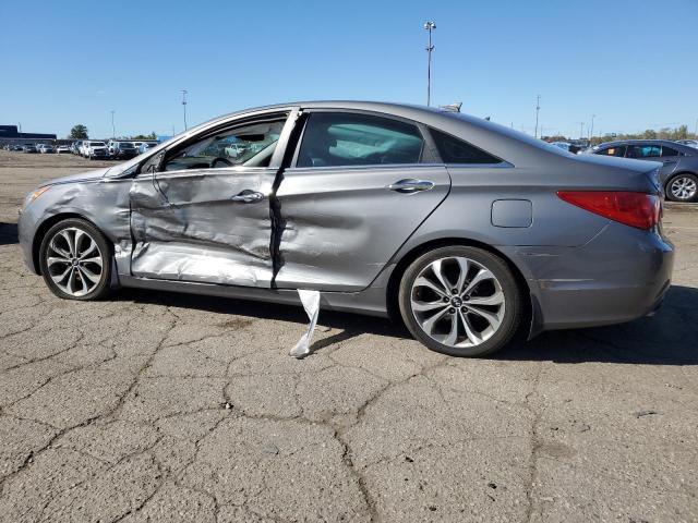 5NPEC4AB5DH591343 - 2013 HYUNDAI SONATA SE SILVER photo 2