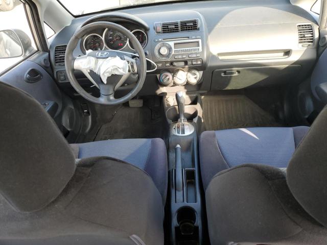 JHMGD38647S028183 - 2007 HONDA FIT S SILVER photo 8