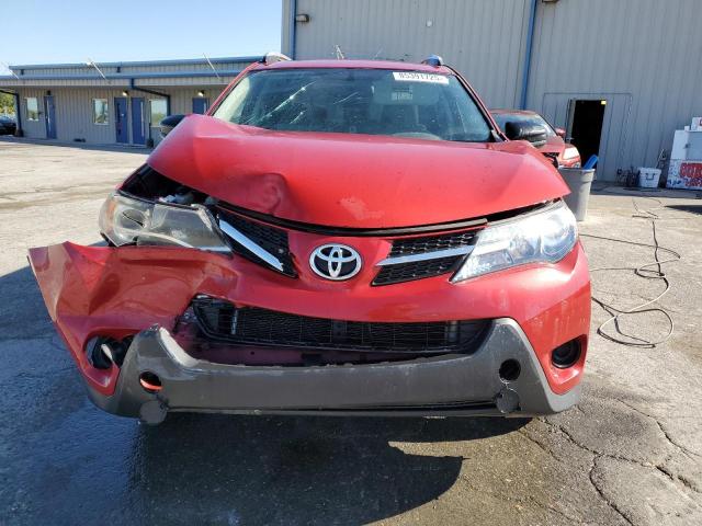 JTMBFREV4FJ038141 - 2015 TOYOTA RAV4 LE RED photo 5