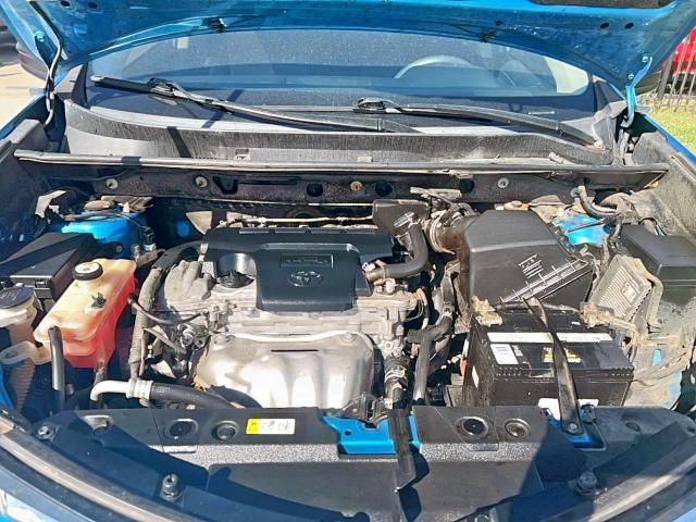 JTMZFREV9JD122493 - 2018 TOYOTA RAV4 LE 蓝色 照片 7