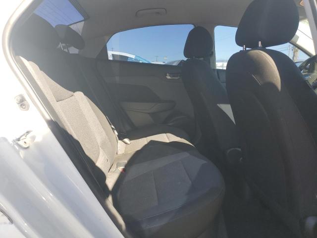3KPC24A63LE092864 - 2020 HYUNDAI ACCENT SE WHITE photo 10