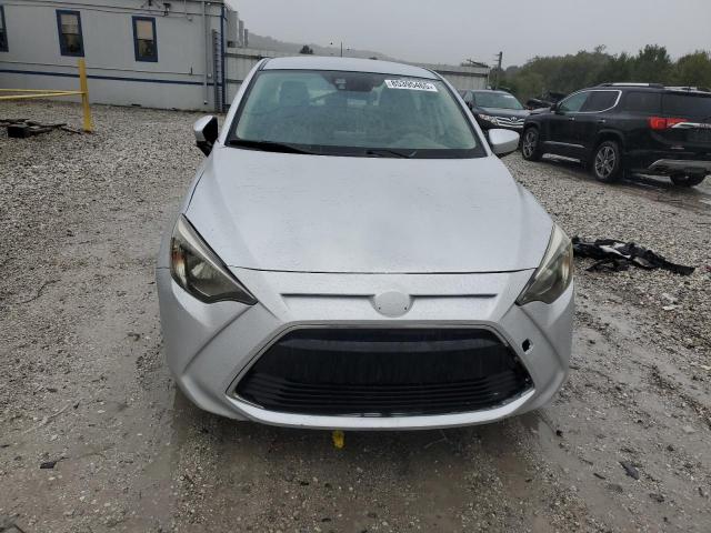 3MYDLBYV3JY315095 - 2018 TOYOTA YARIS IA 银色 照片 5