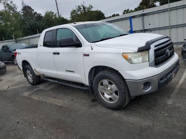 5TFRM5F18CX048530 - 2012 TOYOTA TUNDRA DOUBLE CAB SR5 WHITE photo 4