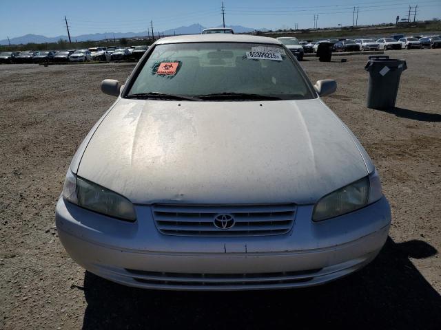 4T1BG22K5XU469940 - 1999 TOYOTA CAMRY CE SILVER photo 5