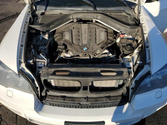 5UXZV8C5XDL899340 - 2013 BMW X5 XDRIVE50I WHITE photo 11
