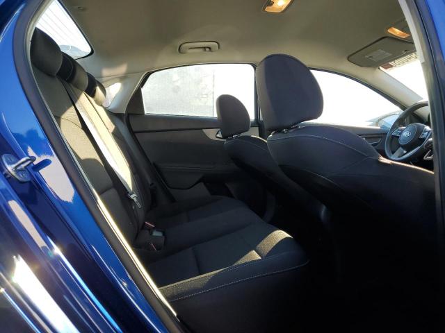 3KPF24AD8ME302002 - 2021 KIA FORTE FE BLUE photo 10