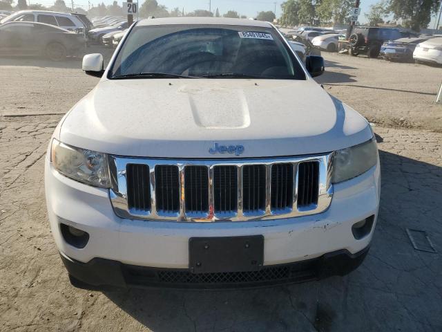 1C4RJEAG0CC142803 - 2012 JEEP GRAND CHER LAREDO Blanco foto 5