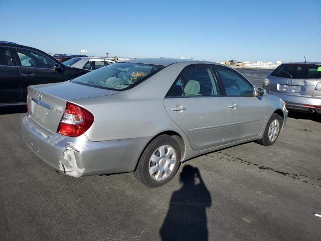 4T1BE32K03U751876 - 2003 TOYOTA CAMRY LE 银色 照片 3