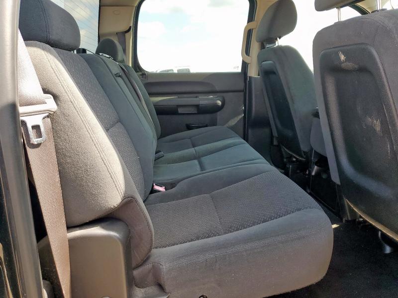 3GCEC13JX8G108589 - 2008 CHEVROLET SILVERADO C1500 BLACK photo 10