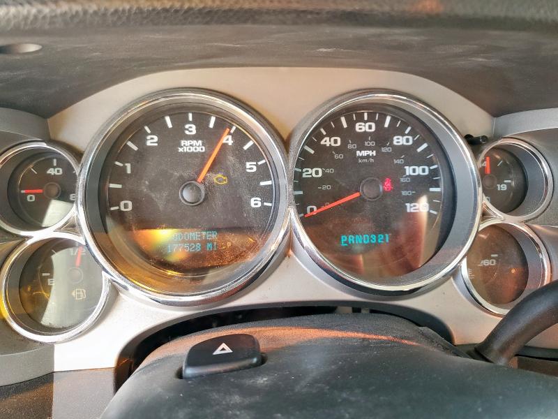 3GCEC13JX8G108589 - 2008 CHEVROLET SILVERADO C1500 BLACK photo 9