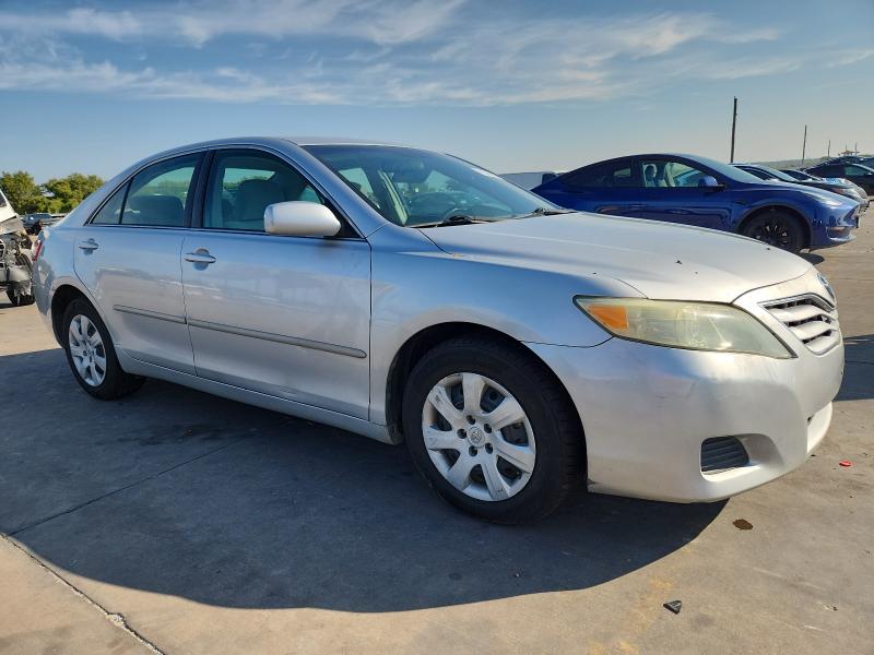 4T1BF3EK5AU100457 - 2010 TOYOTA CAMRY BASE 银色 照片 4
