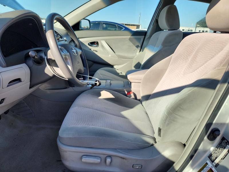 4T1BF3EK5AU100457 - 2010 TOYOTA CAMRY BASE 银色 照片 7