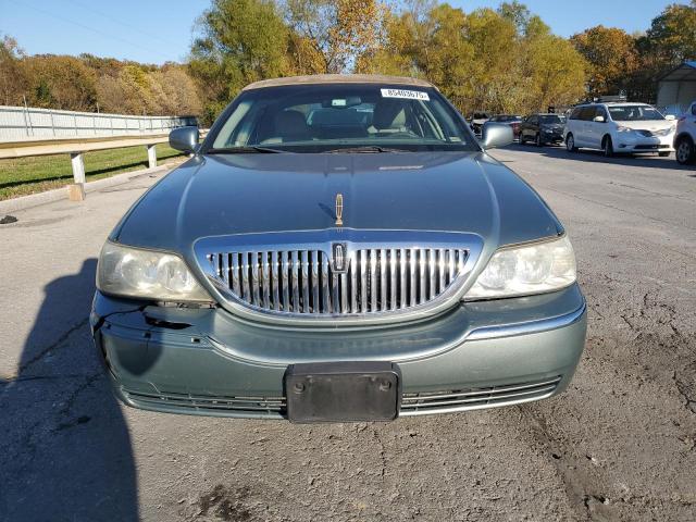 1LNHM81W25Y670839 - 2005 LINCOLN TOWN CAR SIGNATURE GREEN photo 5