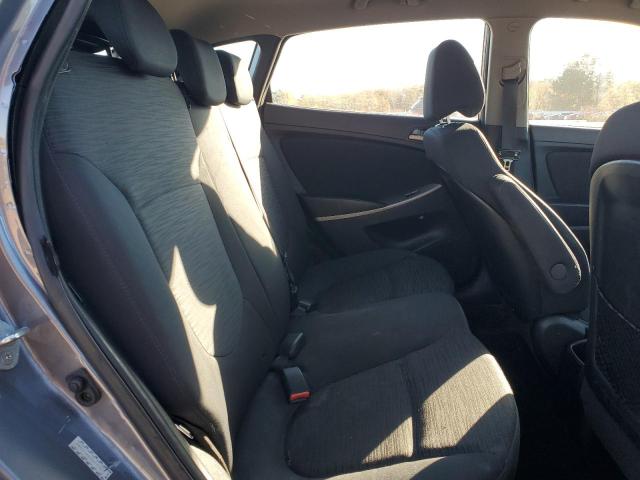 KMHCT5AE6GU237621 - 2016 HYUNDAI ACCENT SE GRAY photo 11
