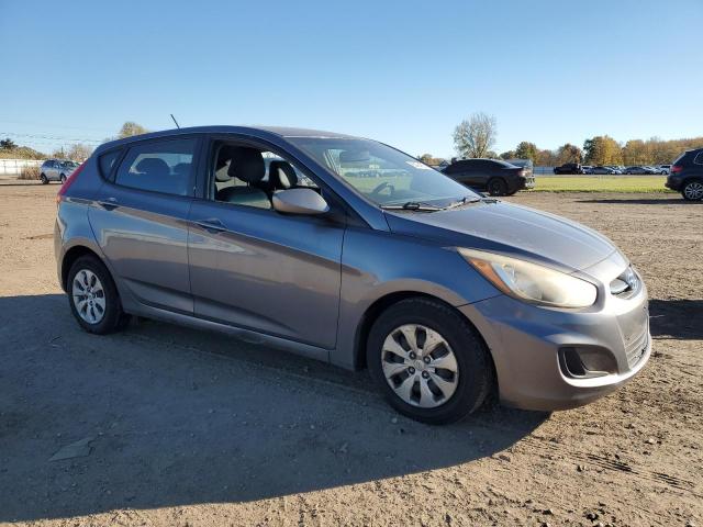 KMHCT5AE6GU237621 - 2016 HYUNDAI ACCENT SE GRAY photo 4