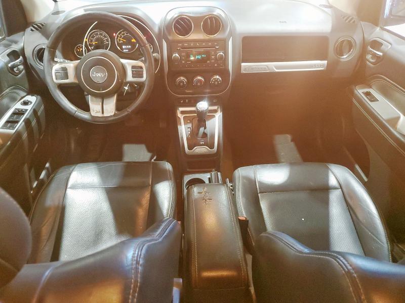 1C4NJCEA1HD125941 - 2017 JEEP COMPASS LATITUDE 黑色 照片 8