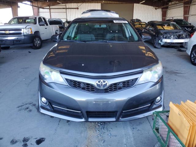 4T1BF1FK2DU228033 - 2013 TOYOTA CAMRY L 灰色 照片 5