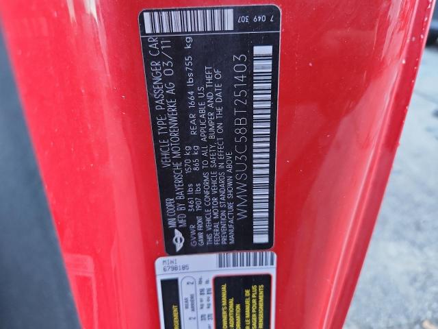 WMWSU3C58BT251403 - 2011 MINI COOPER RED photo 12