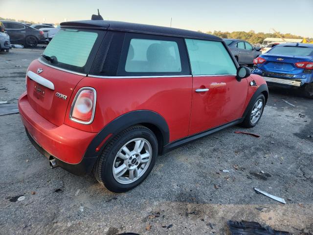 WMWSU3C58BT251403 - 2011 MINI COOPER RED photo 3