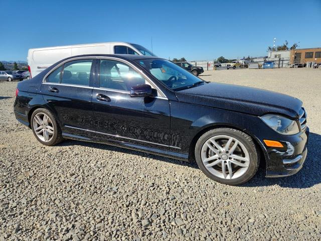 WDDGF8AB3EA955720 - 2014 MERCEDES-BENZ C 300 4MATIC BLACK photo 4