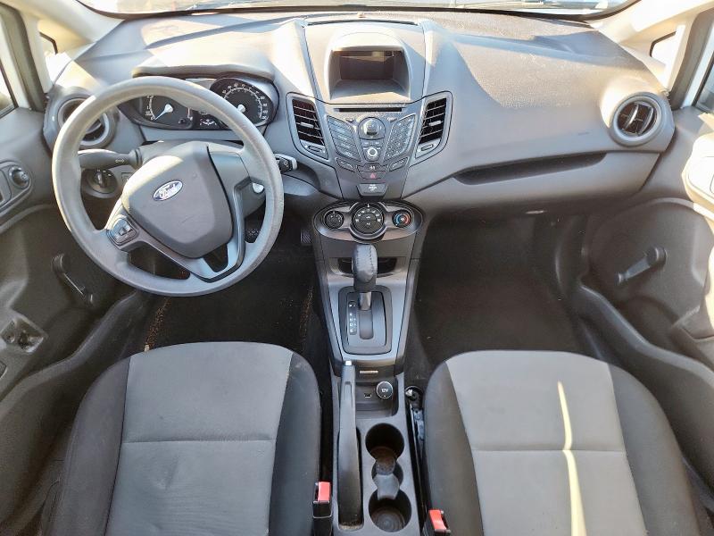 3FADP4AJ4FM159384 - 2015 FORD FIESTA S WHITE photo 8