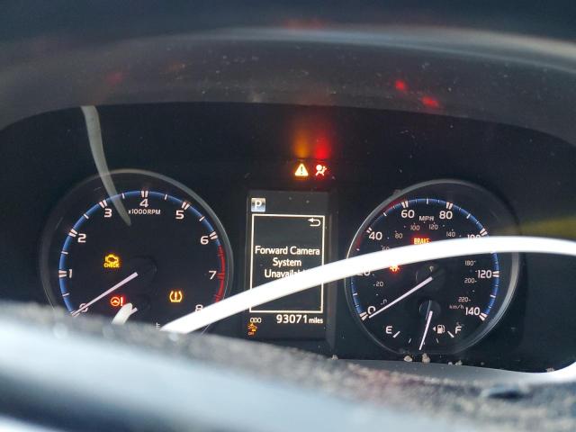 JTMBFREV3JJ200558 - 2018 TOYOTA RAV4 LE ვერცხლისფერი ფოტო 9