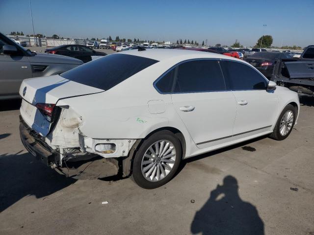 1VWBT7A38HC071469 - 2017 VOLKSWAGEN PASSAT SE Weiß Foto 3