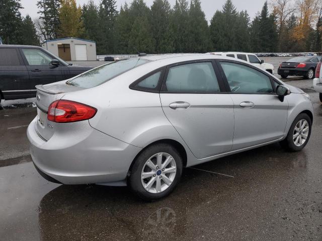 3FADP4BJ3DM167987 - 2013 FORD FIESTA SE ვერცხლისფერი ფოტო 3