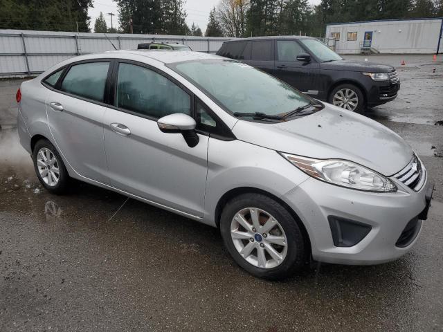 3FADP4BJ3DM167987 - 2013 FORD FIESTA SE ვერცხლისფერი ფოტო 4